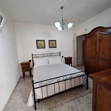 Apposentu Prázdninový dům SantʼAntìoco